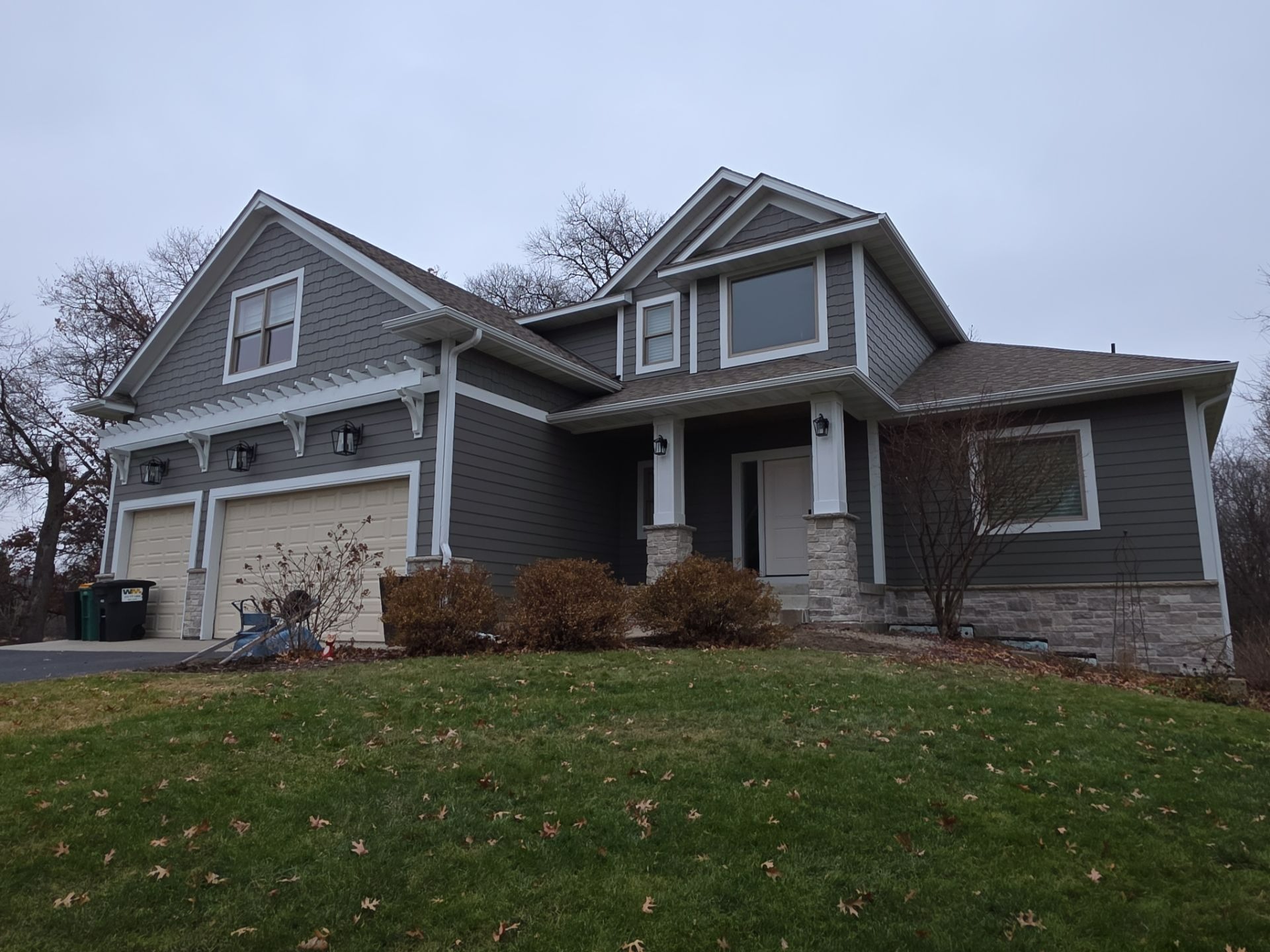 Cedar Creek Construction roofing and siding project